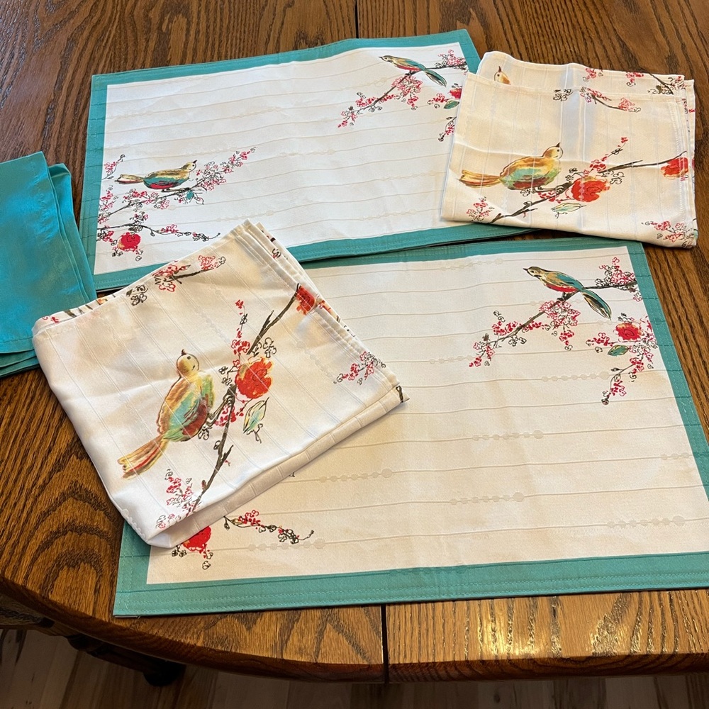 Lenox White Placemats and Napkins with Teal Trim and Multicolor Bird Motif